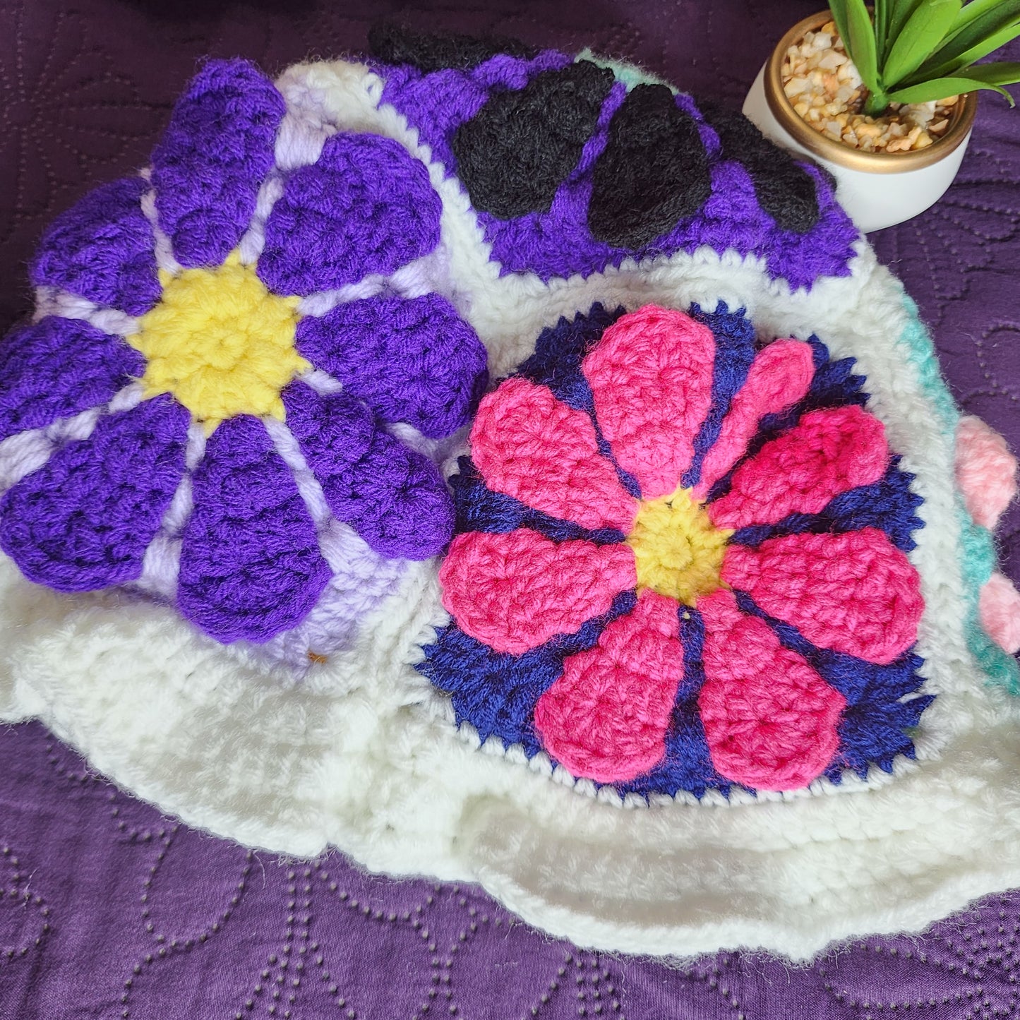 2D flower Crochet bucket hat