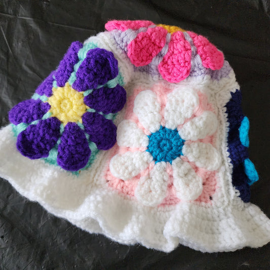 2D flower Crochet bucket hat